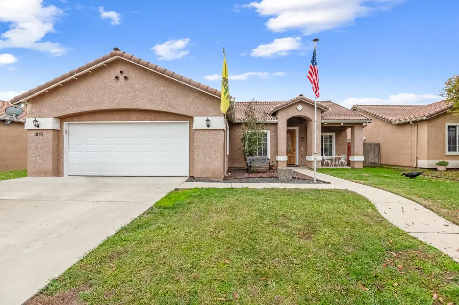 1833 Arneis Avenue, Tulare, CA 93274 - Image #3