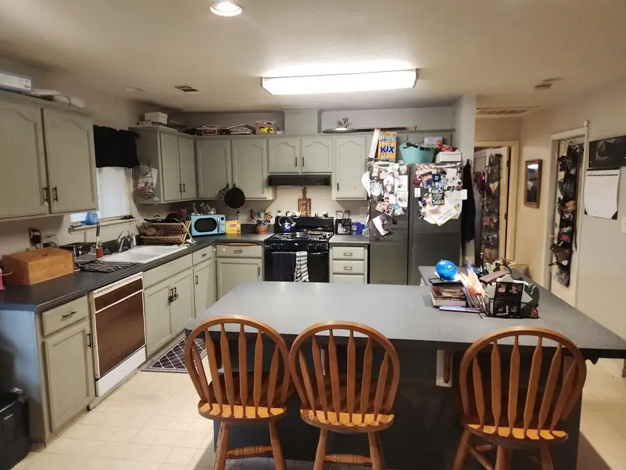 607 S Santa Clara Street, Tulare, CA 93274 - Image #3