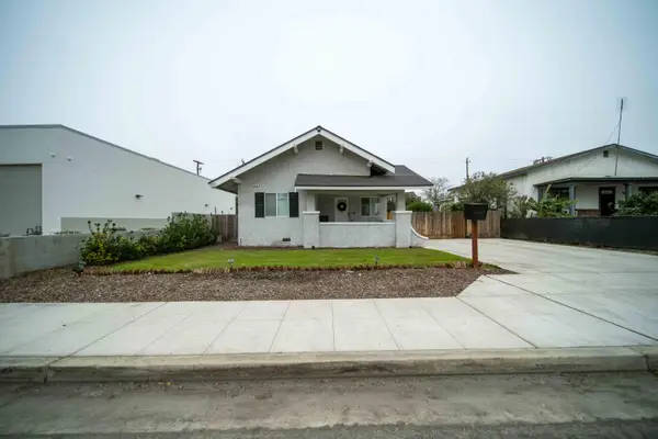 1834 Young Street, Selma, CA 93662