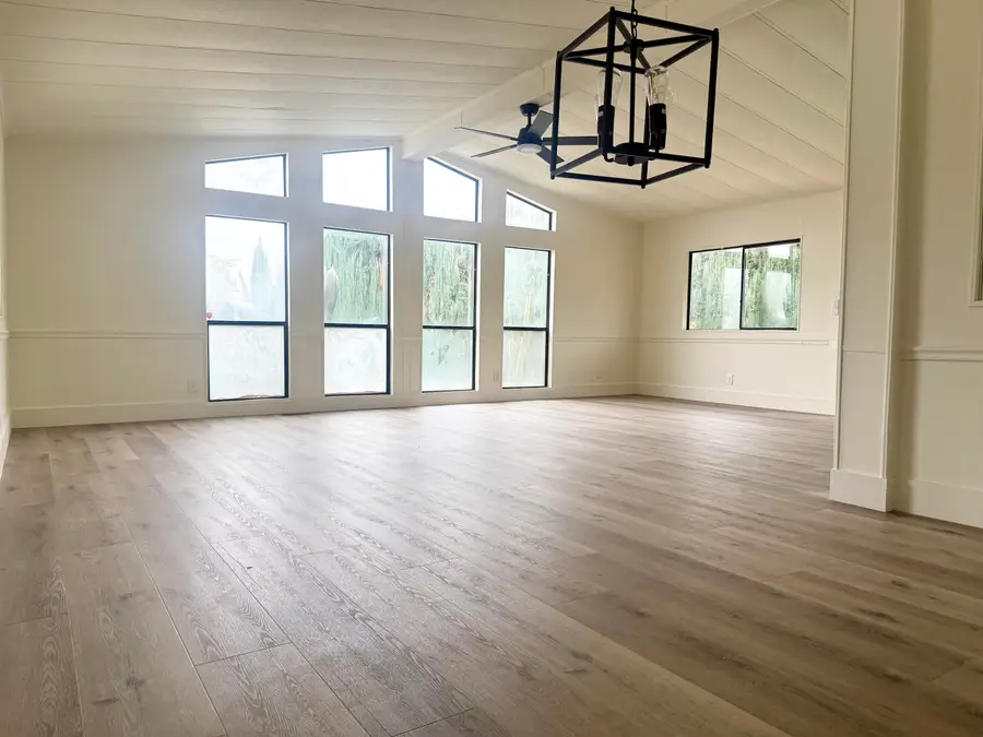 5019 W Dorothea Avenue, Visalia, CA 93277 - Image #3