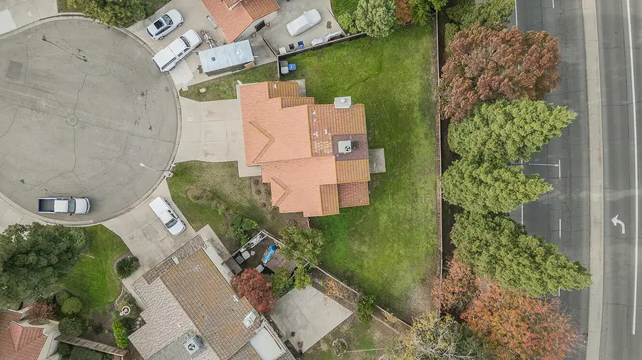 9659 N Shenandoah Lane, Fresno, CA 93720 - #2