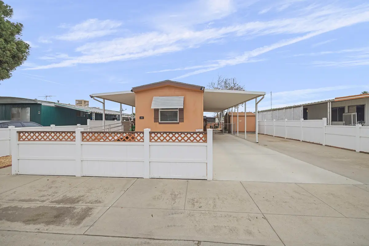 560 W Pleasant Avenue #16, Tulare, CA 93274 - Image #1