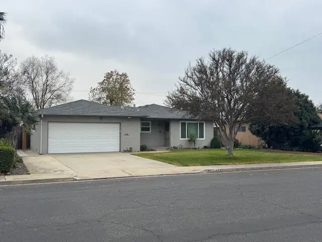 1498 E Bolinger Way, Dinuba, CA 93618 - Image #1