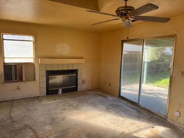 370 W Beechwood Drive, Tulare, CA 93274 - Image #2