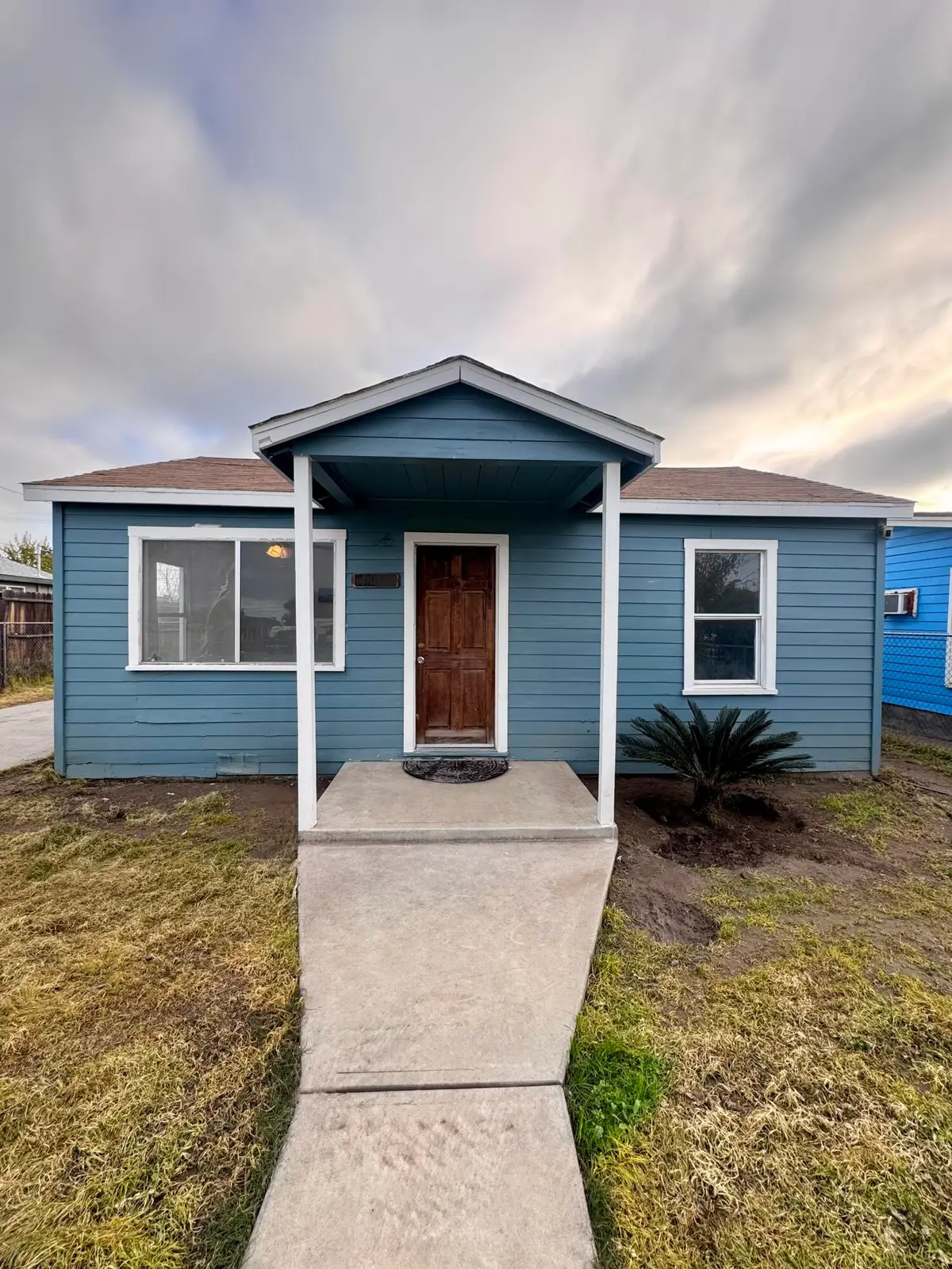 1131 W Buena Vista Avenue, Visalia, CA 93291 - Image #1