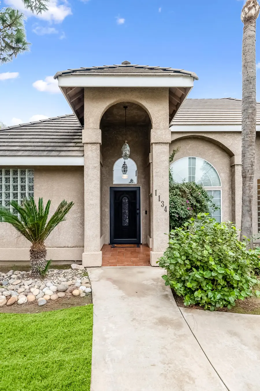 1134 N Rova Court, Visalia, CA 93291 - Image #2