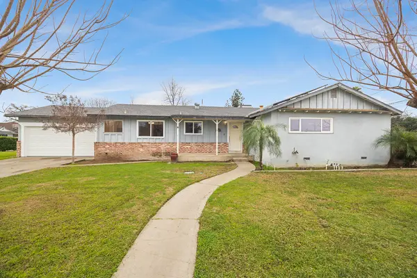 683 N Villa Avenue, Dinuba, CA 93618