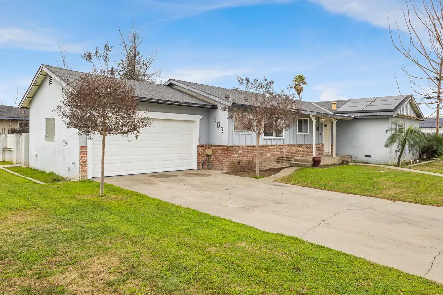 683 N Villa Avenue, Dinuba, CA 93618 - Image #3