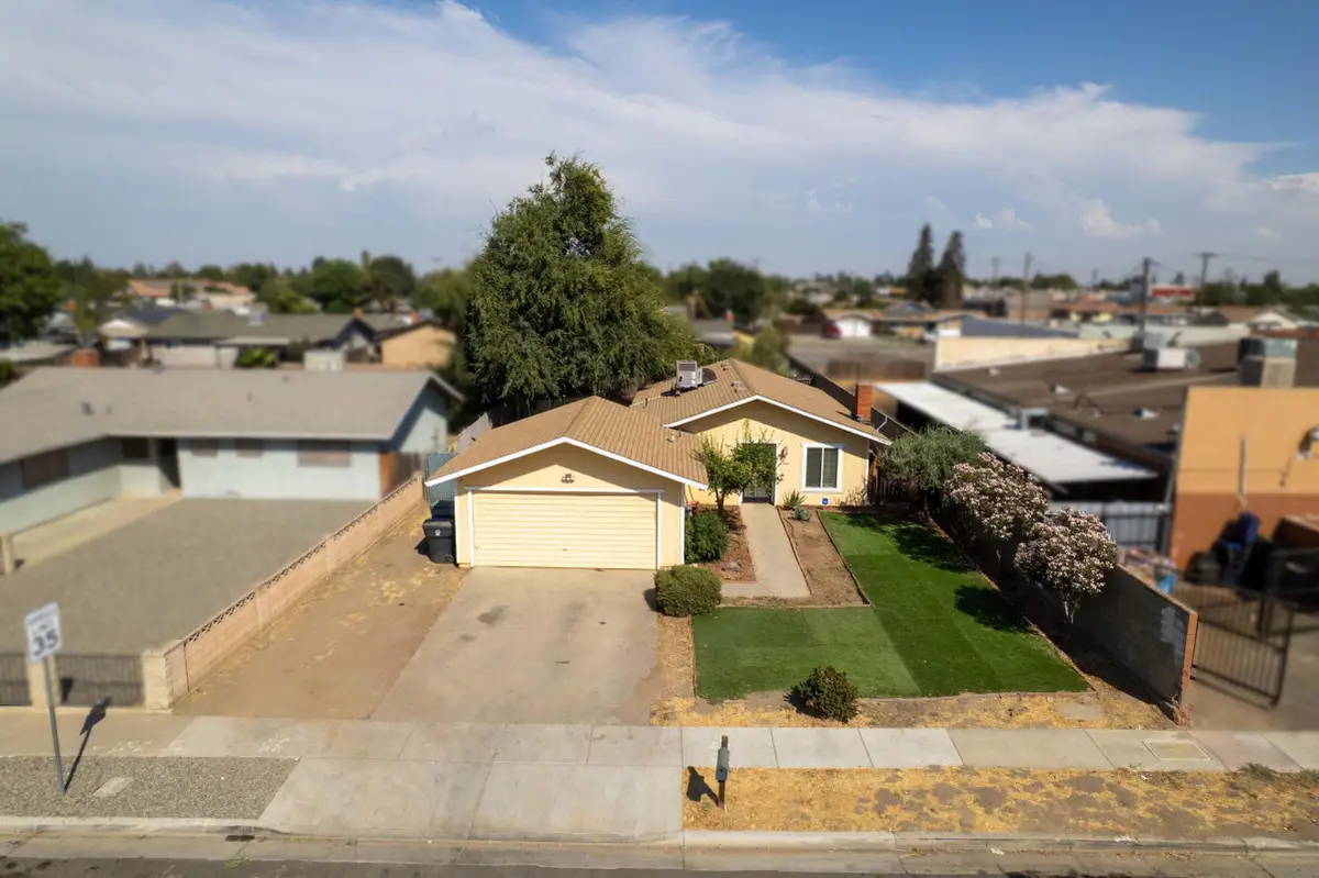 980 S Spruce Street, Tulare, CA 93274 - Image #1