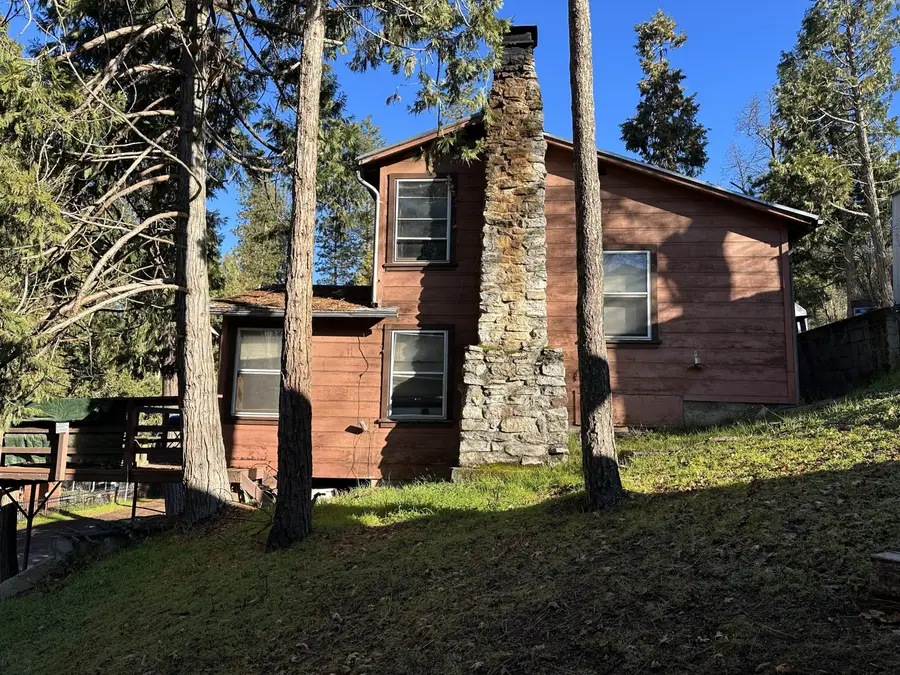 246 Rabbit Foot Trail, California Hot Springs, CA 93207 - Image #2