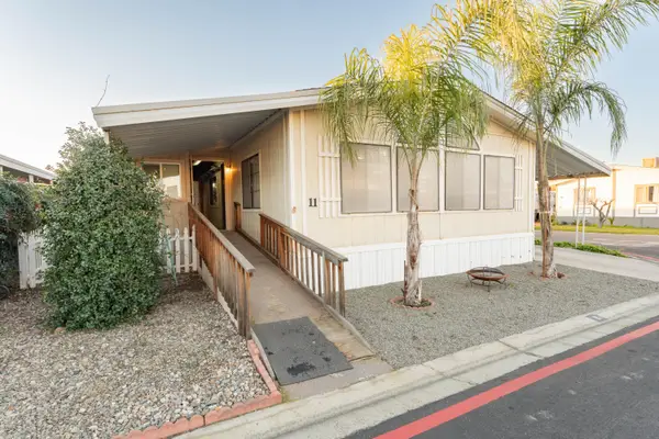 975 N H Street #11, Tulare, CA 93274