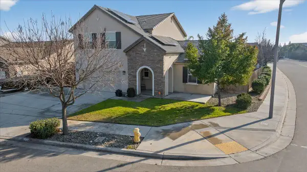 6259 W Prospect Avenue, Visalia, CA 93291