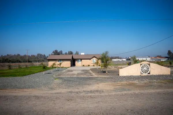 23404 Avenue 104, Terra Bella, CA 93270