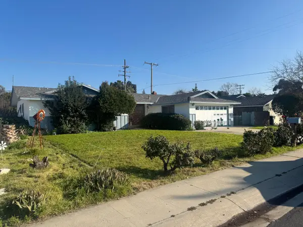 2546 S Woodland Street, Visalia, CA 93277