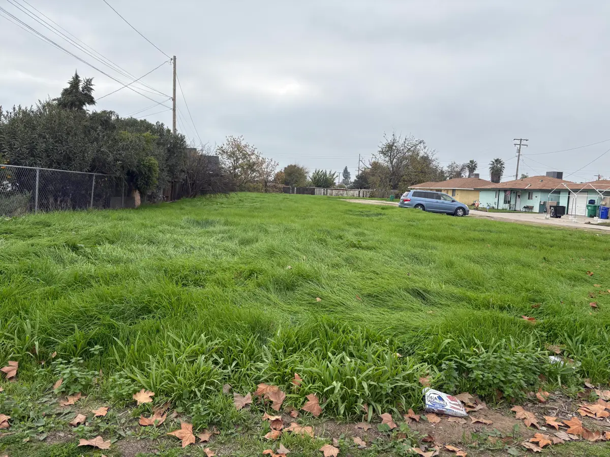 0 W Putnam Avenue, Porterville, CA 93257 - Image #1