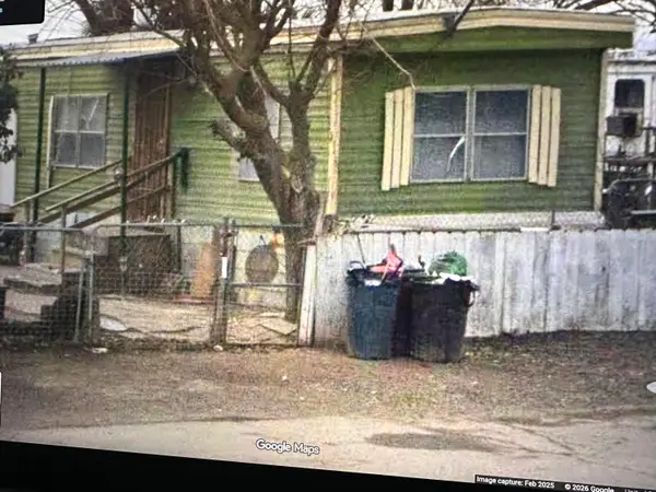 17496 W Whitesbridge Ave # 8, Kerman, CA 93630