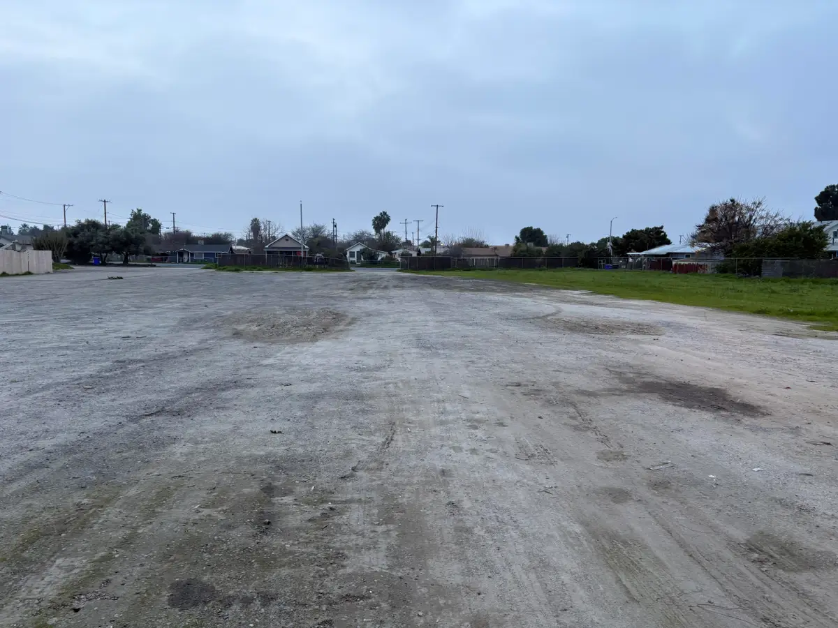 S Plano Street Se, Porterville, CA 93257 - Image #1