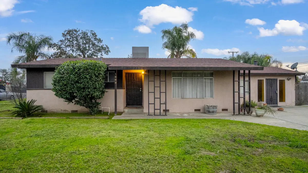 1209 Pioneer Avenue, Porterville, CA 93257 - Image #1