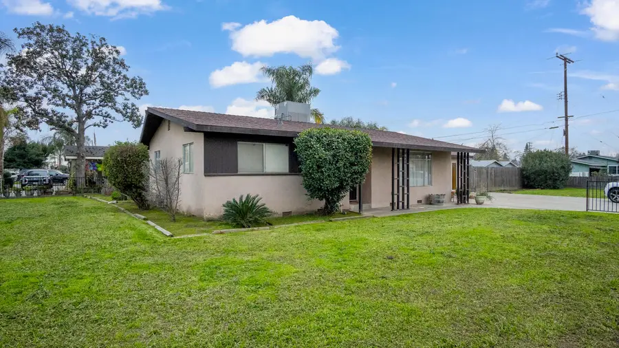 1209 Pioneer Avenue, Porterville, CA 93257 - Image #3