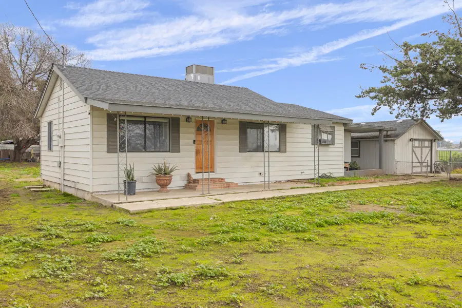32408 Grandview Road, Visalia, CA 93291 - #2