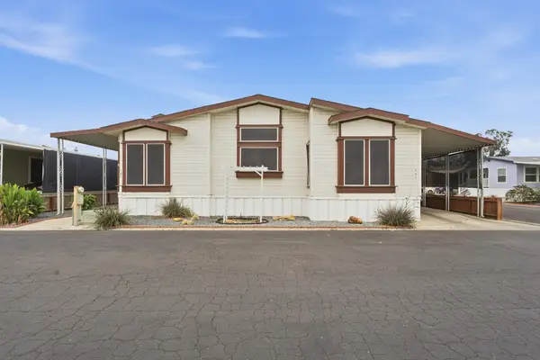 900 E Rankin Avenue #121, Tulare, CA 93274