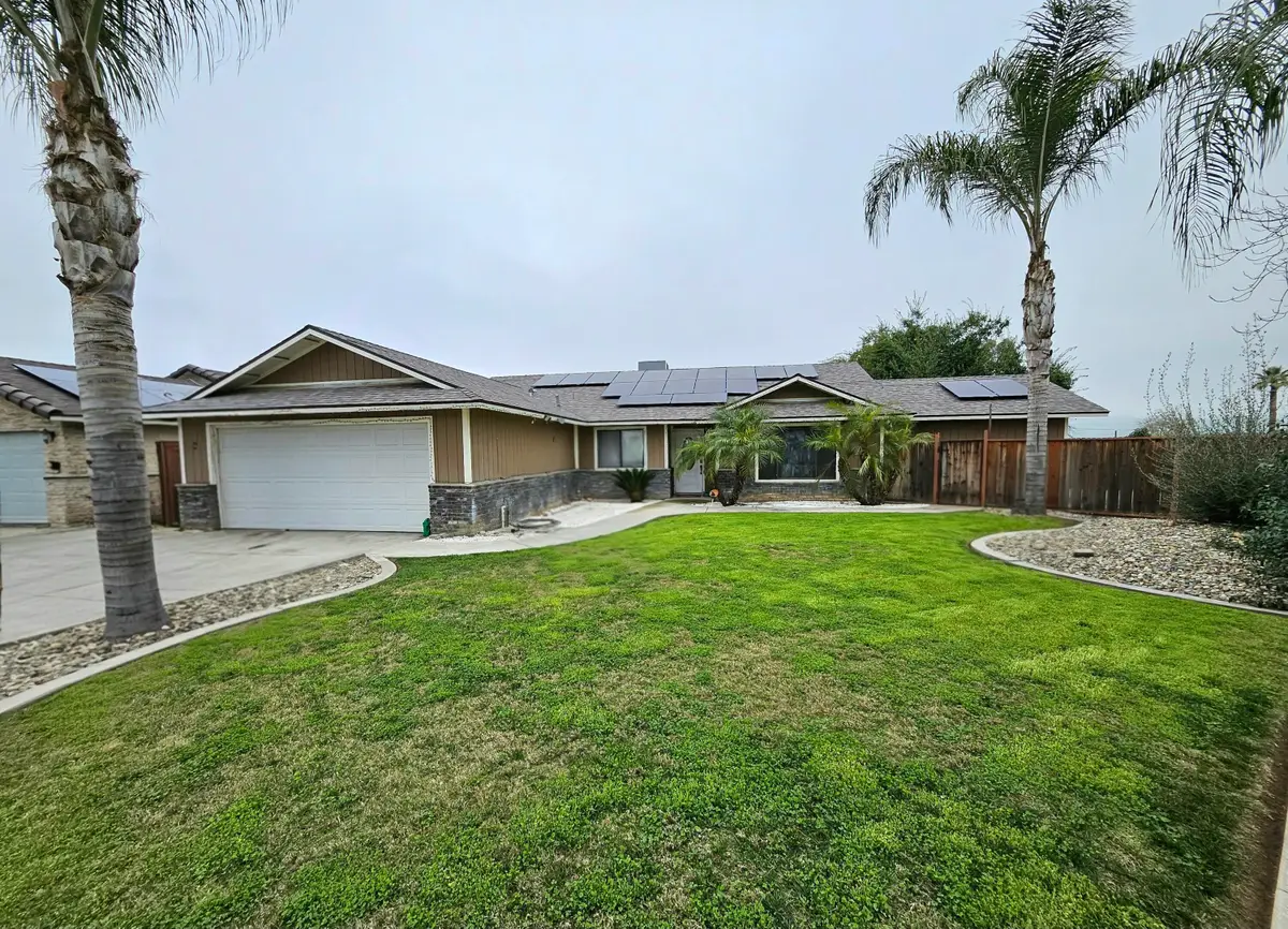 724 E Kanai Avenue, Porterville, CA 93257 - Image #1