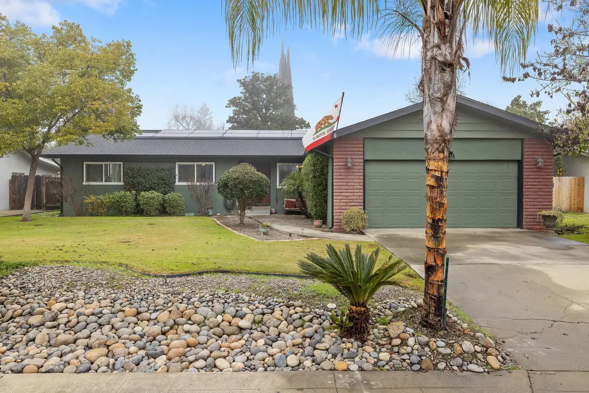 3200 W Mill Creek Drive, Visalia, CA 93291 - #1