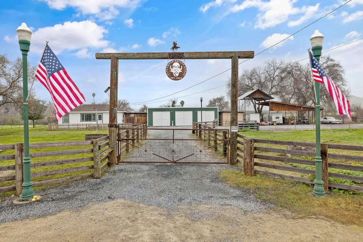 36871 Millwood Drive, Woodlake, CA 93286 - Image #1