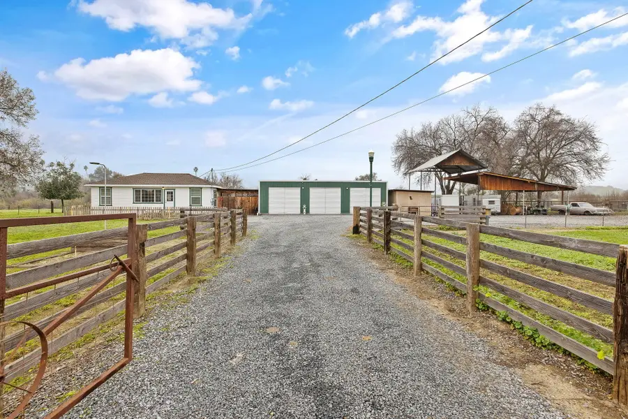 36871 Millwood Drive, Woodlake, CA 93286 - Image #2