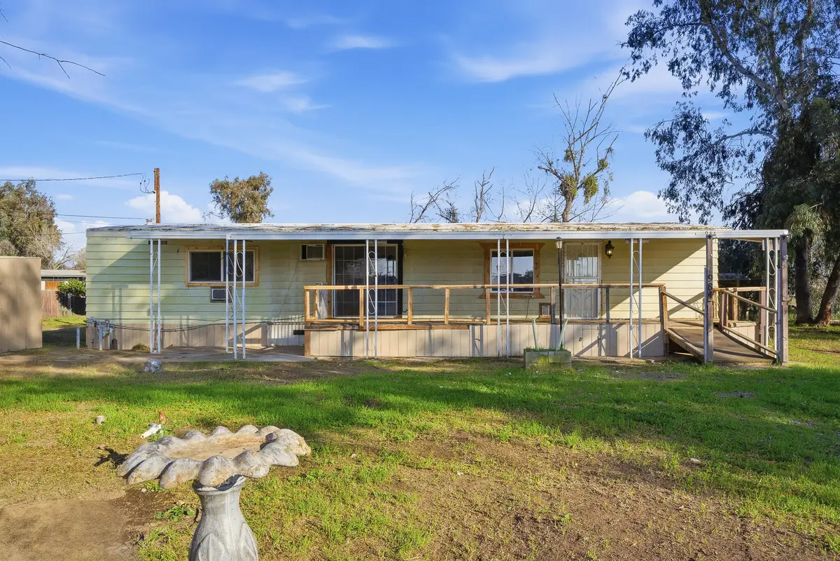 984 S Wisconsin Street, Porterville, CA 93257 - Image #1