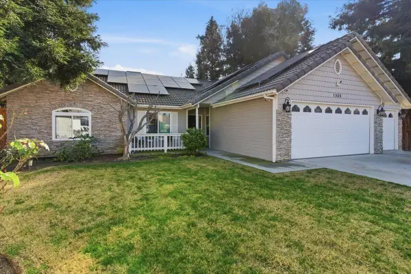 1505 N Arden Court, Visalia, CA 93292