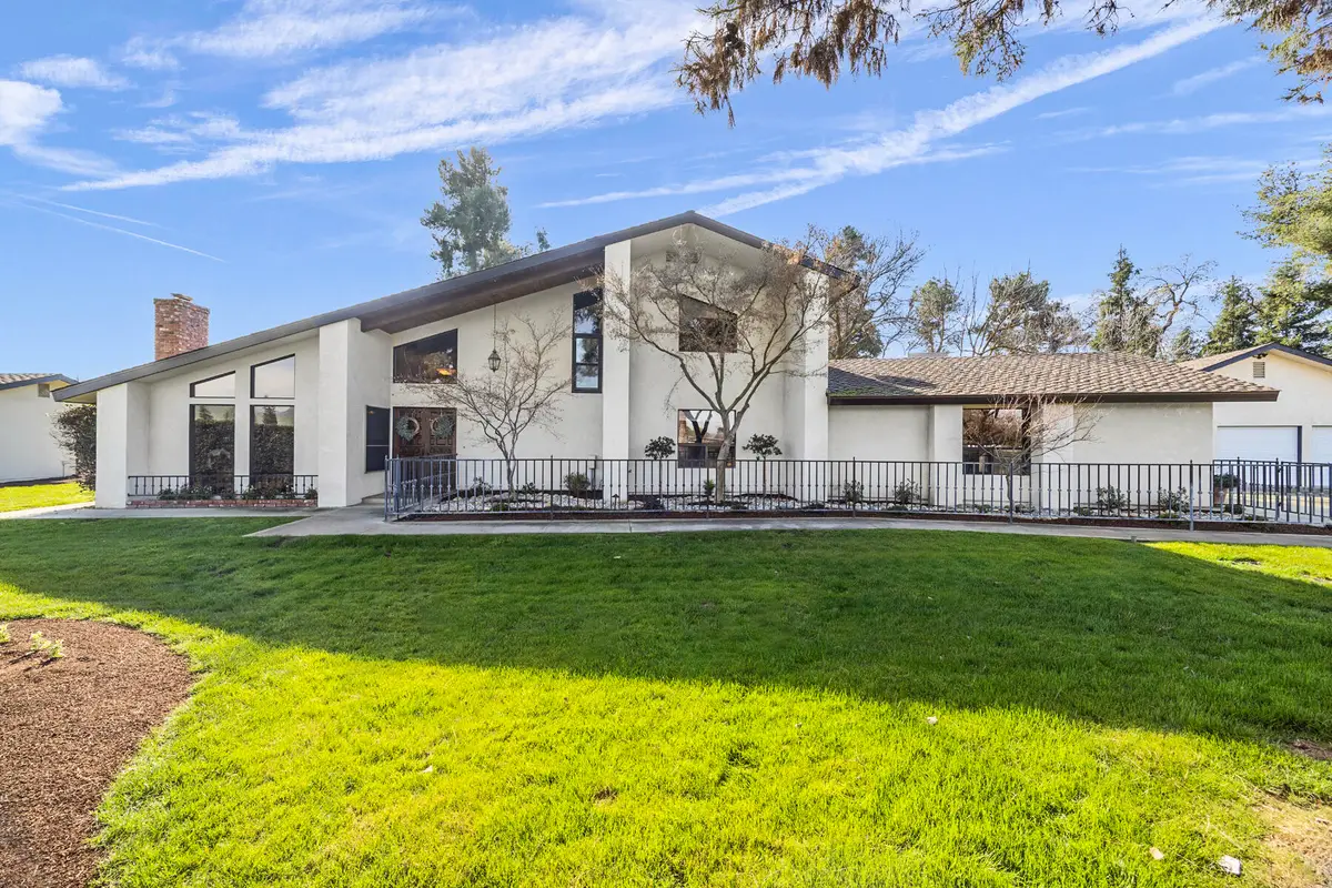 21487 Ave 332, Woodlake, CA 93286 - Image #1