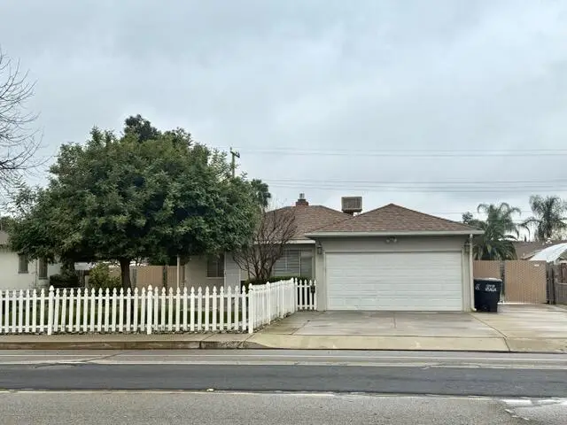 2517 S Court Street, Visalia, CA 93277 - Image #1