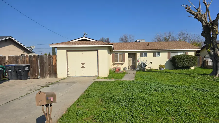 4222 W Dorothea Avenue, Visalia, CA 93277 - Image #2