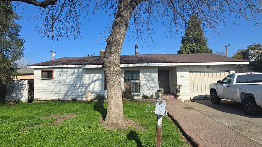 3000 E Westcott Avenue, Visalia, CA 93292 - Image #2