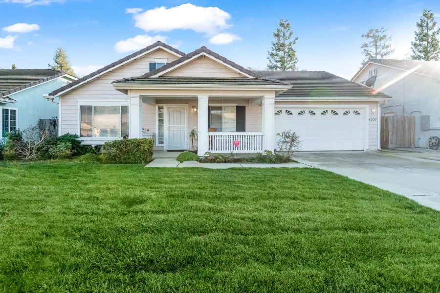 4337 W Concord Court, Visalia, CA 93277 - Image #2