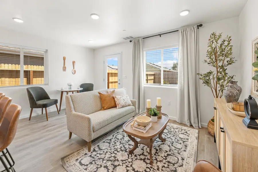 30702 Azalea Road, Visalia, CA 93291 - Image #3