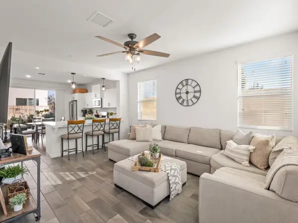 2003 N Hammel Lane, Clovis, CA 93619