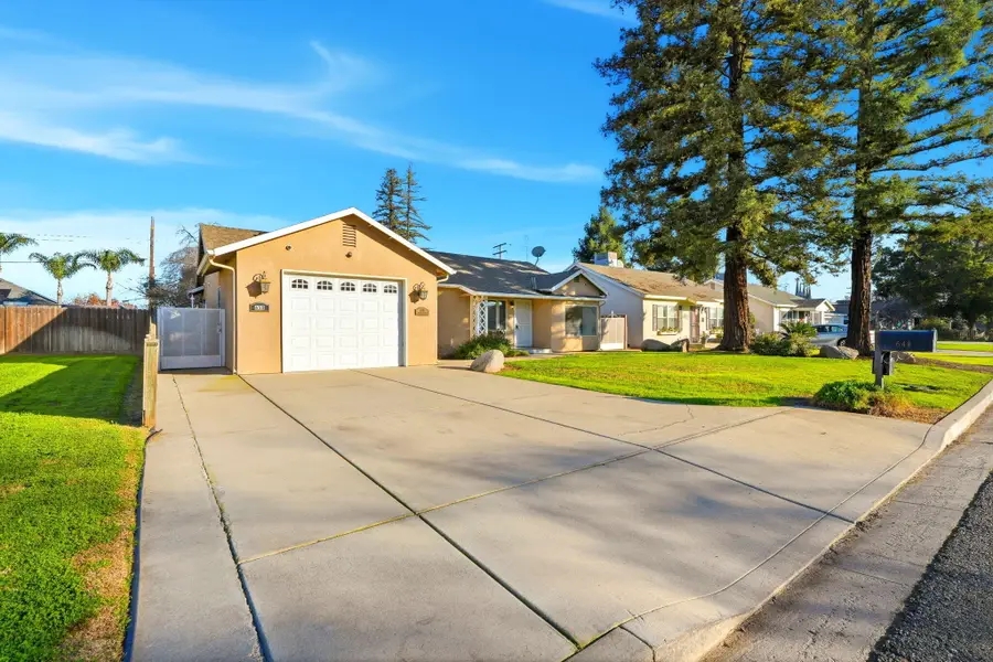 648 Auburn Street, Tulare, CA 93274 - Image #3