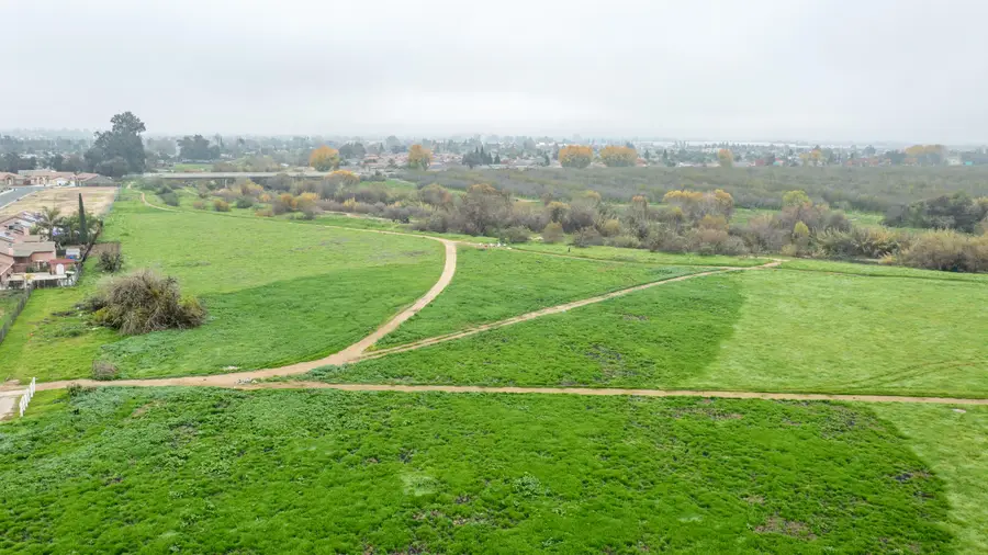 S Beverly Street, Porterville, CA 93257 - #3