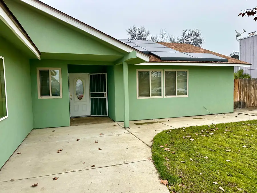 1700 W Mulberry Avenue, Porterville, CA 93257 - #3