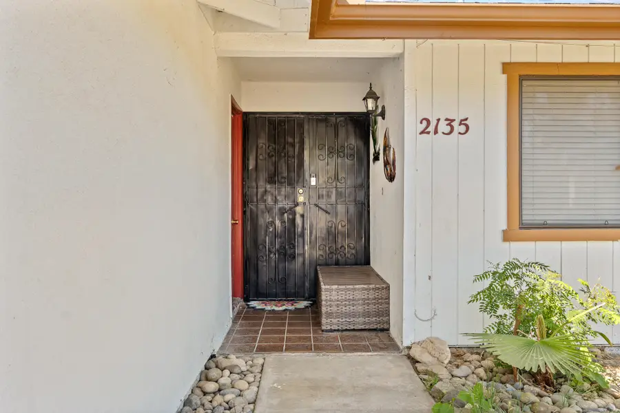 2135 S Woodland Street, Visalia, CA 93277 - #2
