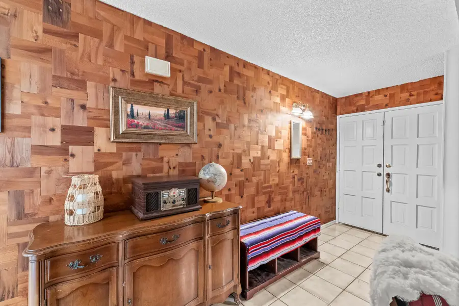 2135 S Woodland Street, Visalia, CA 93277 - #3