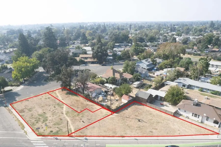 200 NW 1st Avenue, Visalia, CA 93291 - #3