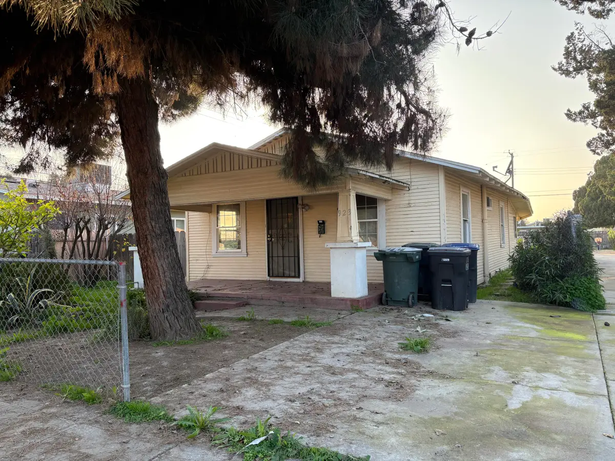 923 S Encina Street, Visalia, CA 93277 - Image #1