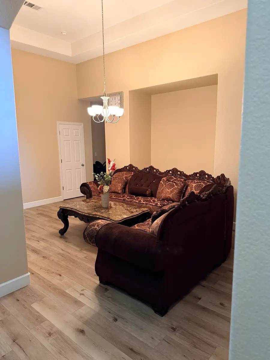 1983 Malvasia Court, Tulare, CA 93274 - #2