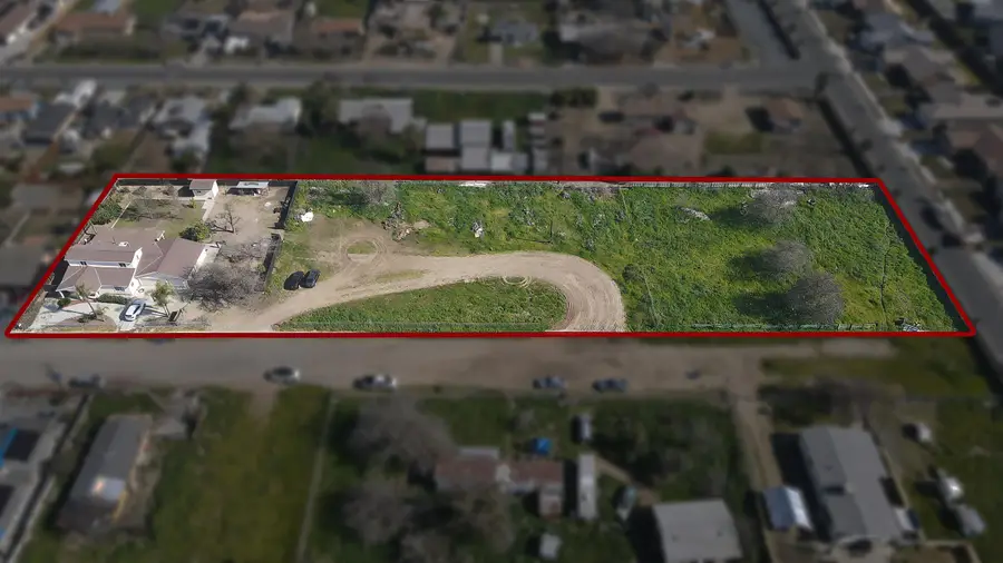 916 S Cottage Street, Porterville, CA 93257 - #2