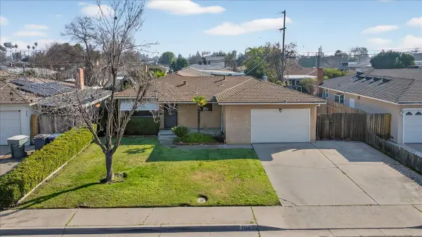 1335 Cindy Avenue, Clovis, CA 93612