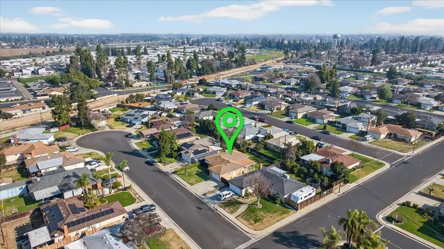 1335 Cindy Avenue, Clovis, CA 93612 - #3