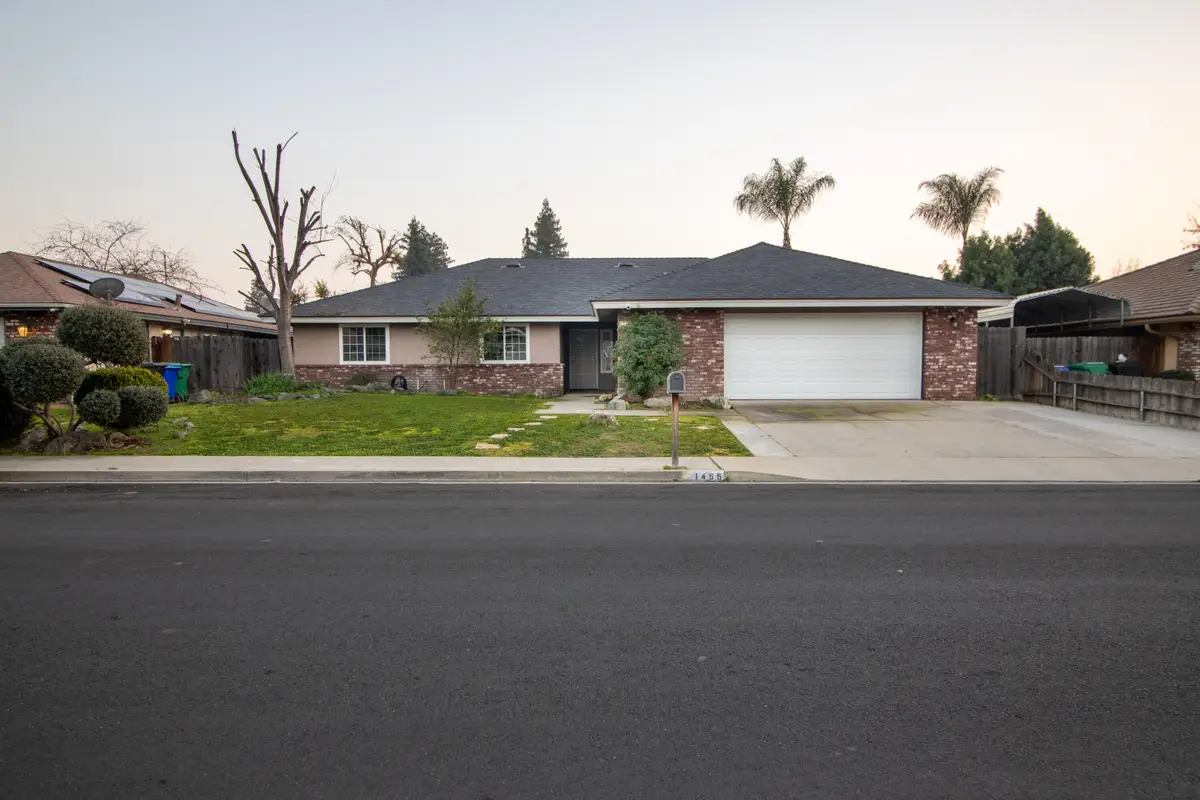 1455 W La Vida Lane, Porterville, CA 93257 - #1